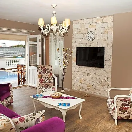 Ionic 3* Çeşme